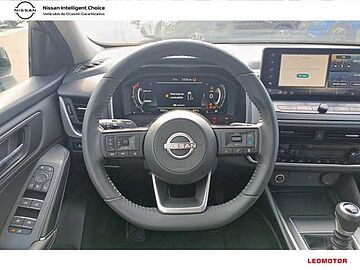 Nissan Nuevo Qashqai NUEVO QASHQAI DIG-T E6E 103 KW (140 CV) MHEV 12V 6M/T 4X2 Katana Grey Black Metalizado