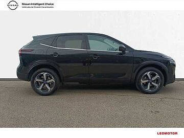 Nissan Qashqai Qashqai MHEV N-Connecta 2021 Midnight black (metalizado)